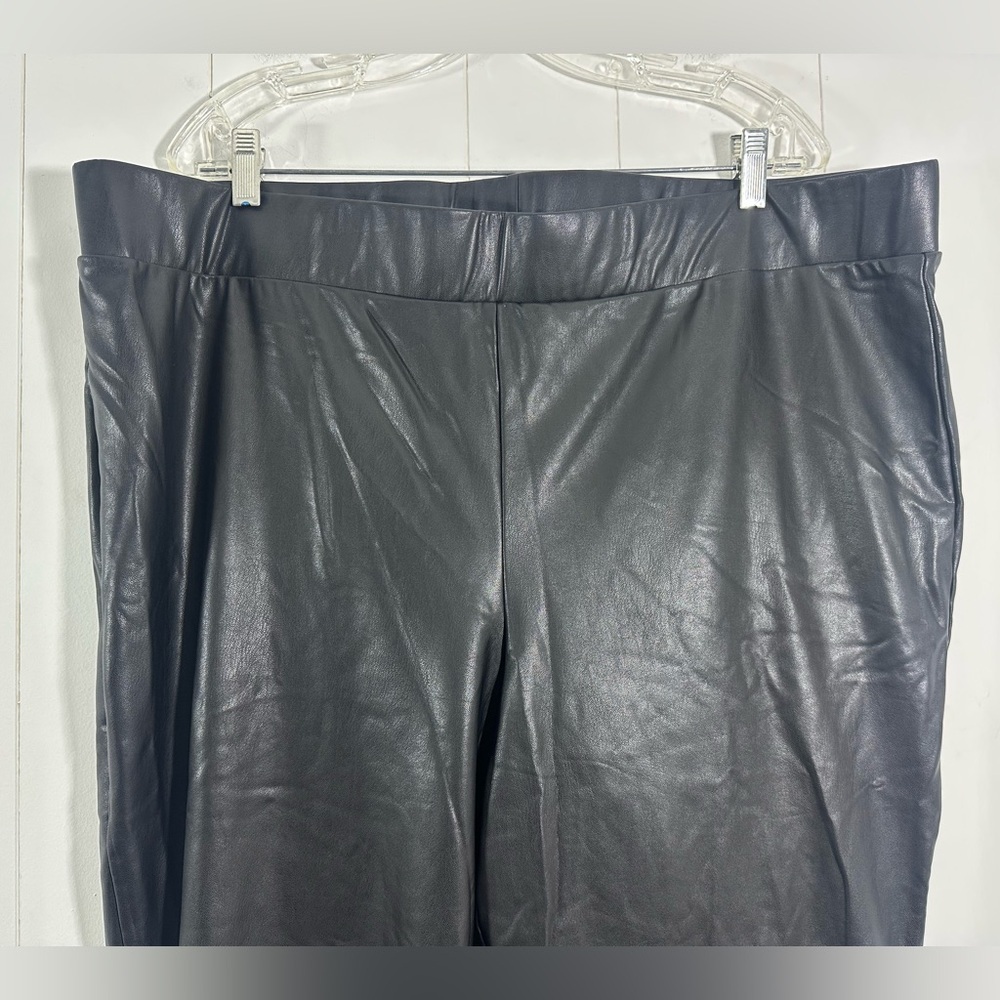 Torrid Size 4 (4X) Plus Womens Black Faux Leather Casual Pull On Leggings - Picture 2 of 12